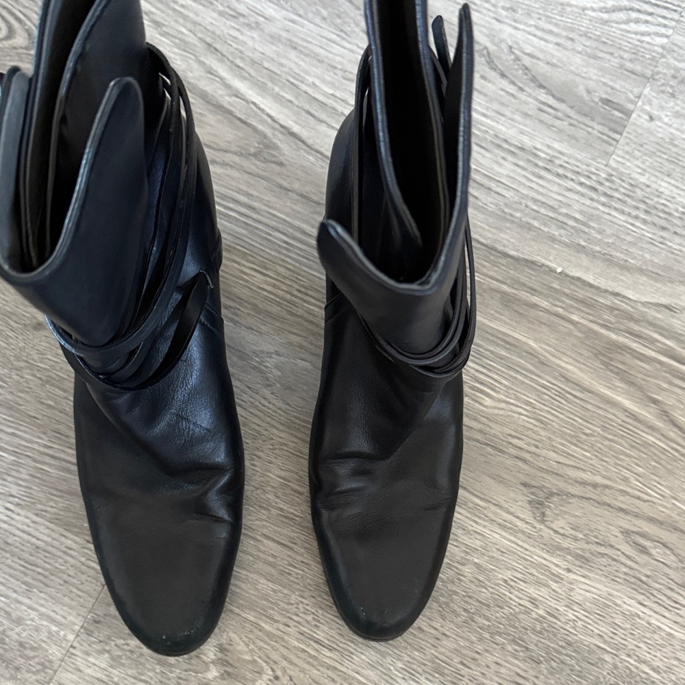 Jil Sander Black Leather Wrap-Strap Block Heel Ankle Boots - Picture 2 of 5